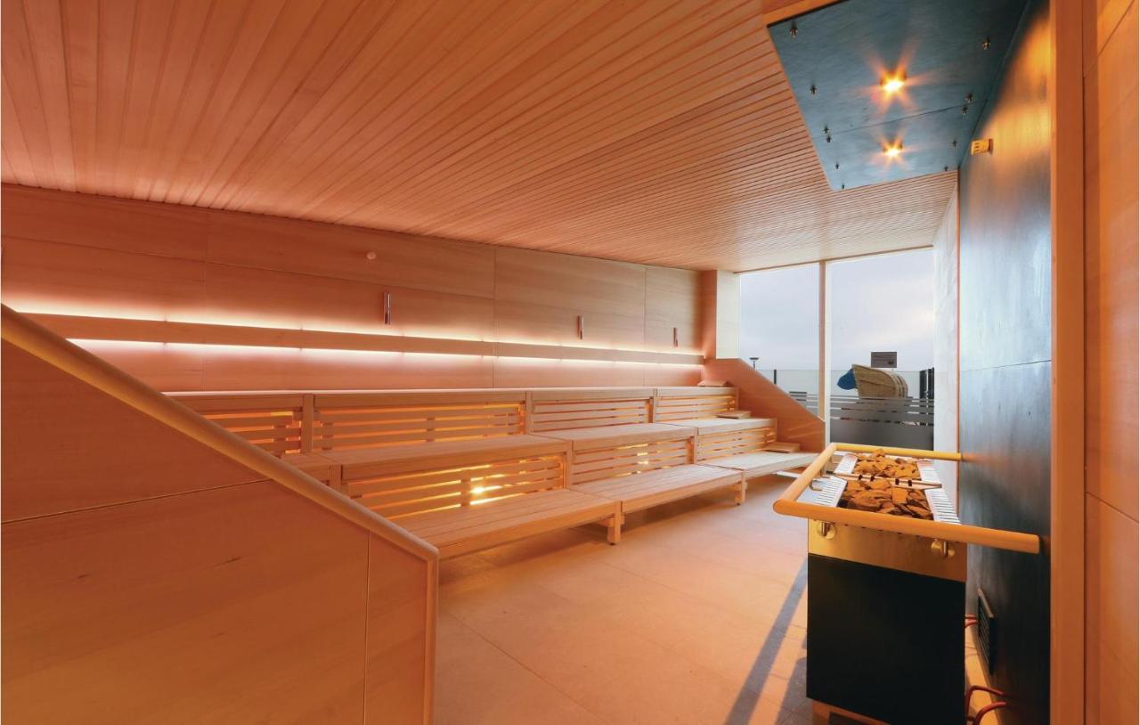 Amazing Apartment In Luebeck Travemuende With Sauna Extérieur photo